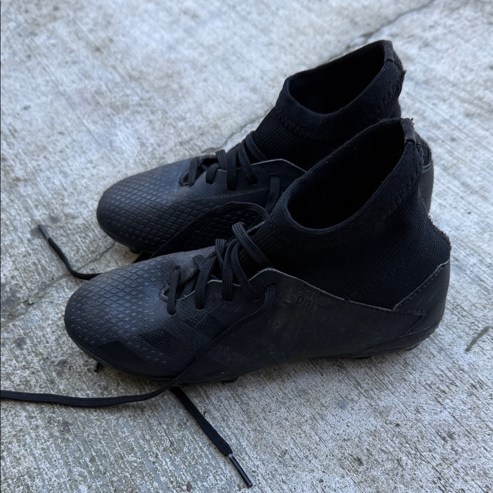 Kids Adidas Predator Soccer Cleats